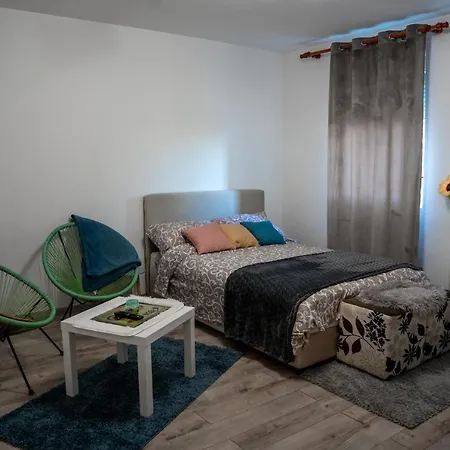 Am Apartman Obrenovac *